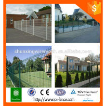 welded wire mesh fence for large field